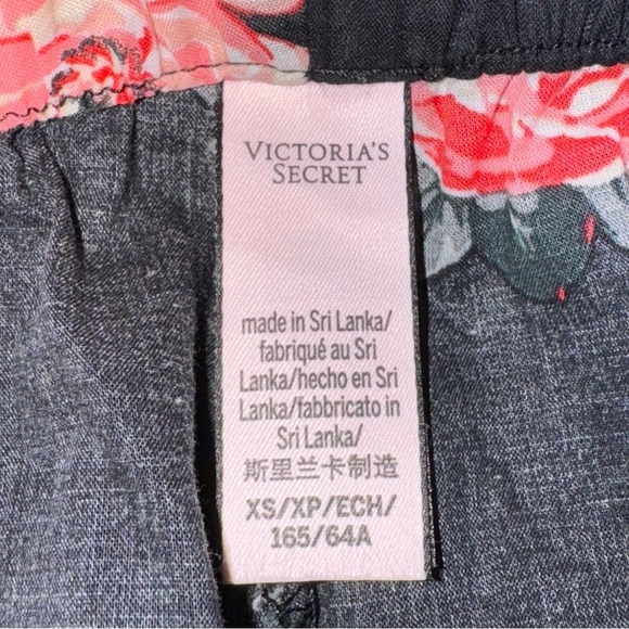 Victoria’s Secret Two Piece Floral Pajamas Size Extra Small - Picture 14 of 14